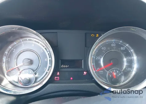 2015 Chrysler Town & Country Lx из США, поврежденный, VIN 2C4RC1AG9FR676283